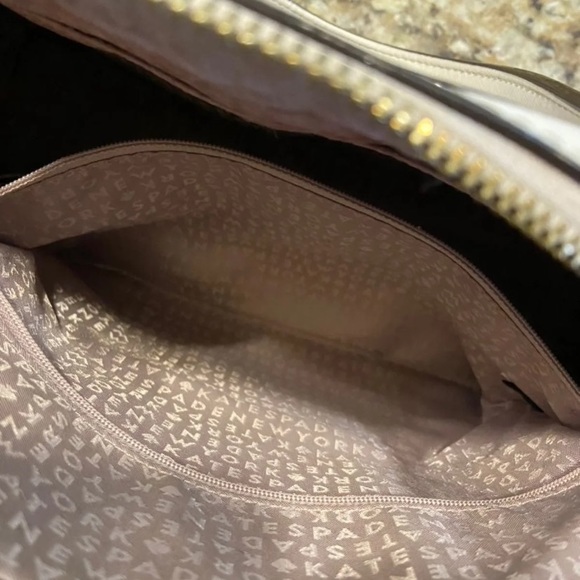 Kate Spade Purse- Great condition! - Picture 4 of 5